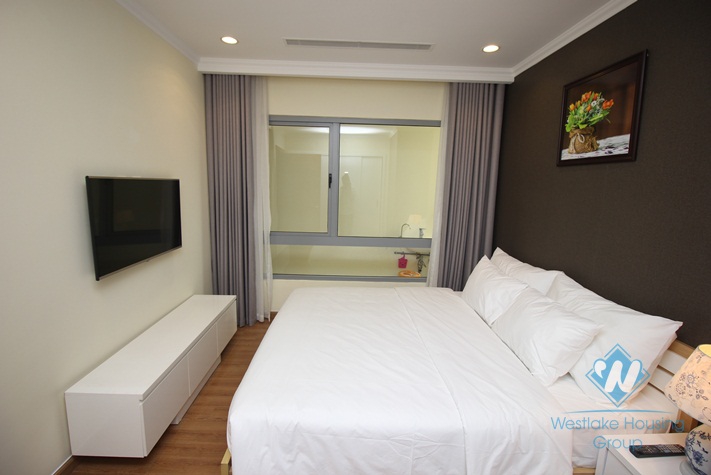 Three bedrooms apartment for rent in Vinhome Nguyen Chi Thanh, Dong Da district, Ha Noi